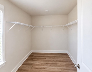 4630 Dogwood Place - Photo Thumbnail 18