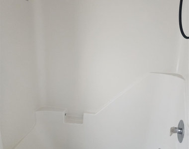 2411 Celosia Drive - Photo Thumbnail 11