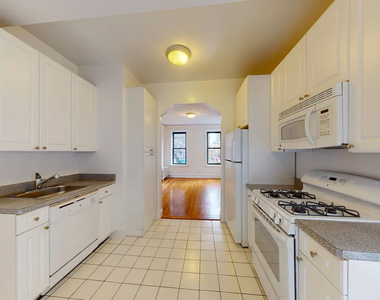  East 38th Street - Photo Thumbnail 6