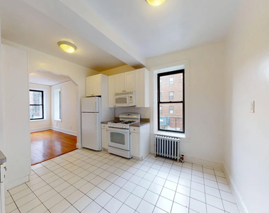 East 38th Street - Photo Thumbnail 5