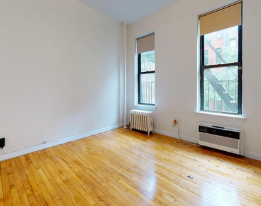 East 93rd Street - Photo Thumbnail 2