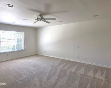 34010 Village 34 - Photo Thumbnail 14