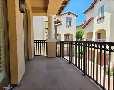 12914 Agustin Place - Photo Thumbnail 11