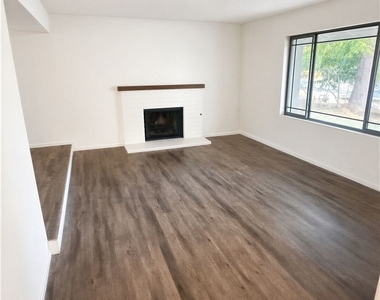 4333 Hillside Drive - Photo Thumbnail 3
