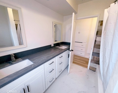 836 E Whitcomb - Photo Thumbnail 15