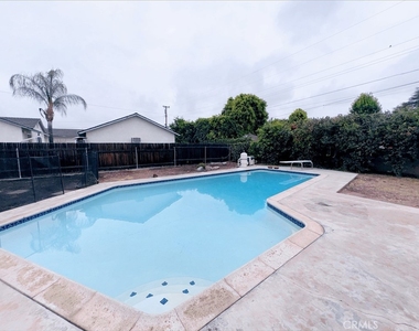 836 E Whitcomb - Photo Thumbnail 23