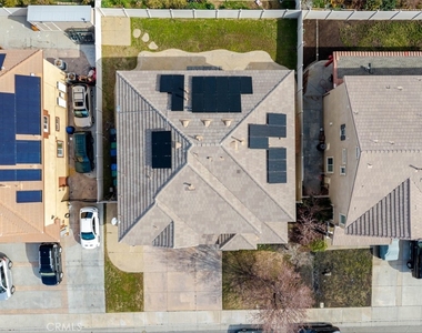 39112 Desert Holly Lane - Photo Thumbnail 37
