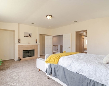 39112 Desert Holly Lane - Photo Thumbnail 26