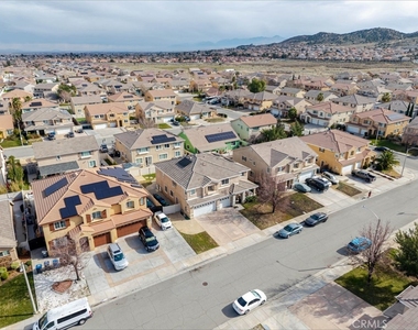 39112 Desert Holly Lane - Photo Thumbnail 39