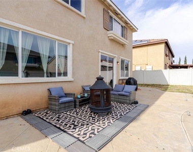 39112 Desert Holly Lane - Photo Thumbnail 34
