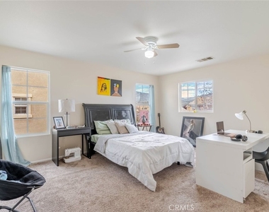 39112 Desert Holly Lane - Photo Thumbnail 19