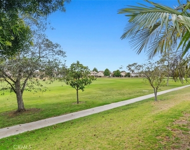2117 Bermuda Dunes - Photo Thumbnail 21