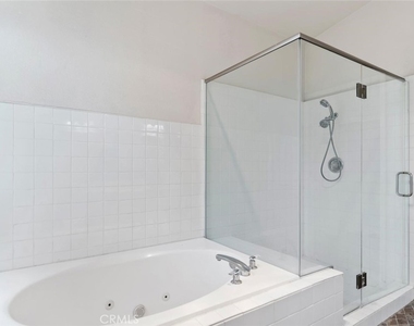 2117 Bermuda Dunes - Photo Thumbnail 13