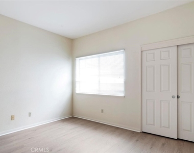 2117 Bermuda Dunes - Photo Thumbnail 16