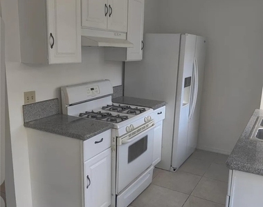 4444 Centinela Avenue - Photo Thumbnail 4