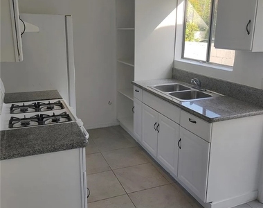 4444 Centinela Avenue - Photo Thumbnail 5