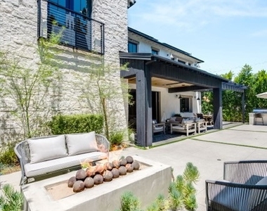 5150 Beeman Avenue - Photo Thumbnail 43