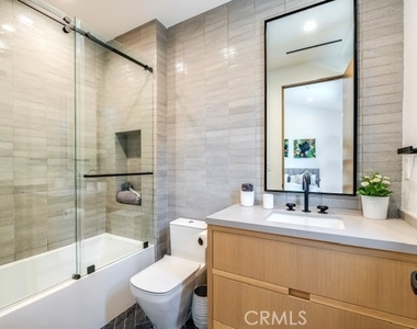 5150 Beeman Avenue - Photo Thumbnail 37