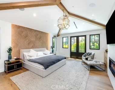 5150 Beeman Avenue - Photo Thumbnail 27