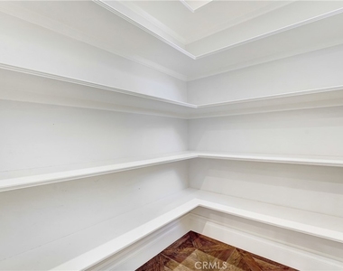 1714 W Oak - Photo Thumbnail 19
