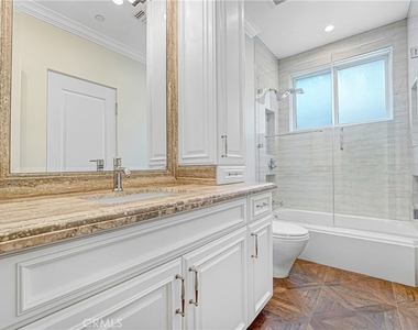 1714 W Oak - Photo Thumbnail 32