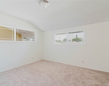 10826 Blucher Avenue - Photo Thumbnail 16