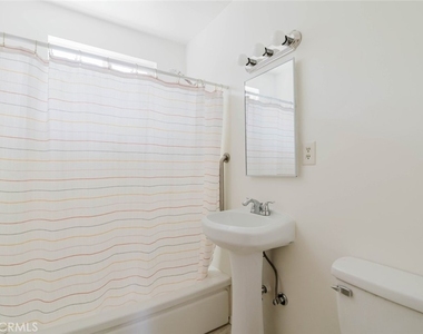 10826 Blucher Avenue - Photo Thumbnail 21