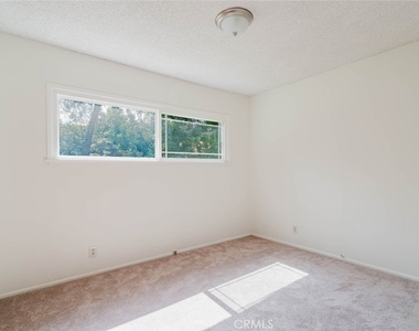 10826 Blucher Avenue - Photo Thumbnail 18