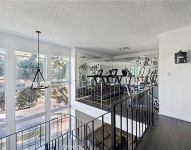 3710 Garnet Street - Photo Thumbnail 5