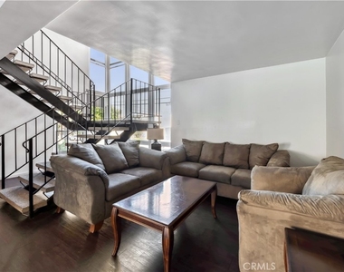 3710 Garnet Street - Photo Thumbnail 3