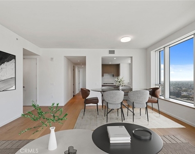 889 Francisco Street - Photo Thumbnail 3