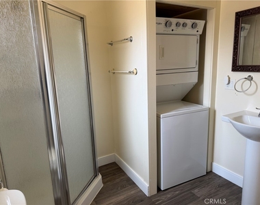 1651 W 215th - Photo Thumbnail 4