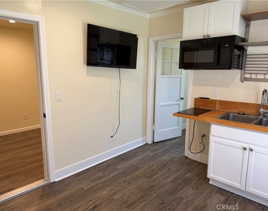 1651 W 215th - Photo Thumbnail 3
