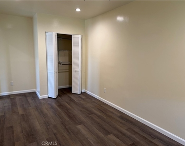 1651 W 215th - Photo Thumbnail 9