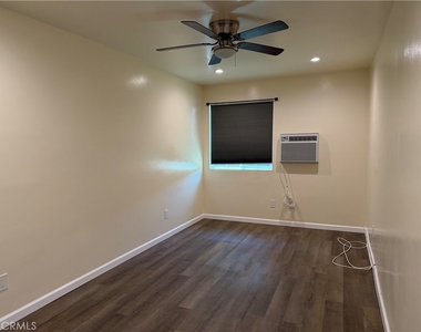 1651 W 215th - Photo Thumbnail 7