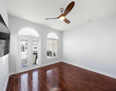 40 15th Street - Photo Thumbnail 12