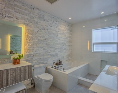 947 4th Street - Photo Thumbnail 8