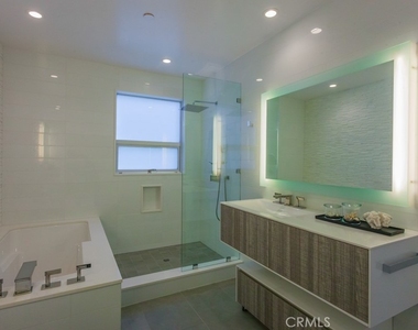947 4th Street - Photo Thumbnail 13