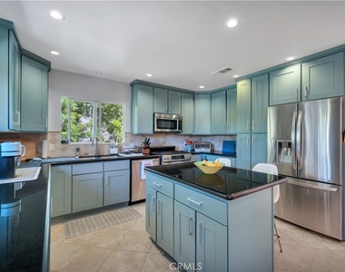 3540 Mountain View - Photo Thumbnail 10