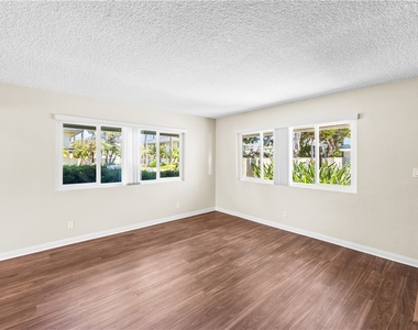 12011 Bailey Street - Photo Thumbnail 7
