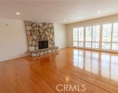 2225 Via Alamitos - Photo Thumbnail 5