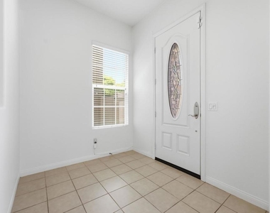1418 Pershing Road - Photo Thumbnail 8