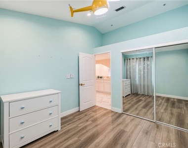 4561 Grandview - Photo Thumbnail 39