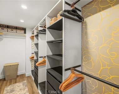 4561 Grandview - Photo Thumbnail 30
