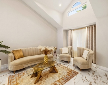 4561 Grandview - Photo Thumbnail 14