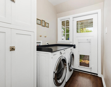 840 Victoria Drive - Photo Thumbnail 17