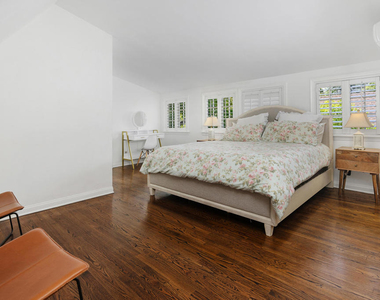 840 Victoria Drive - Photo Thumbnail 28