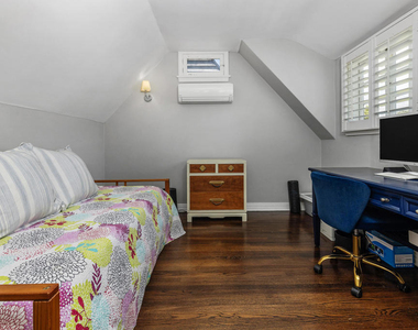840 Victoria Drive - Photo Thumbnail 23