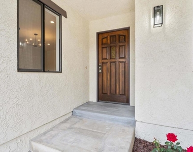 6347 N Muscatel Avenue - Photo Thumbnail 1