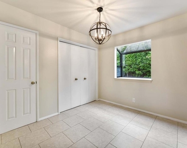 6347 N Muscatel Avenue - Photo Thumbnail 12